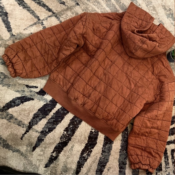 ANTHROPOLOGIE PILCRO & THE LETTER PRESS
QUILTED BOMBER HOODIE XL CROP JACKET - Picture 9 of 10